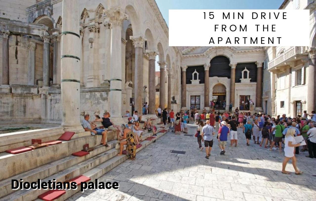 Modern Oasis Apartment Split Private Parking 外观 照片