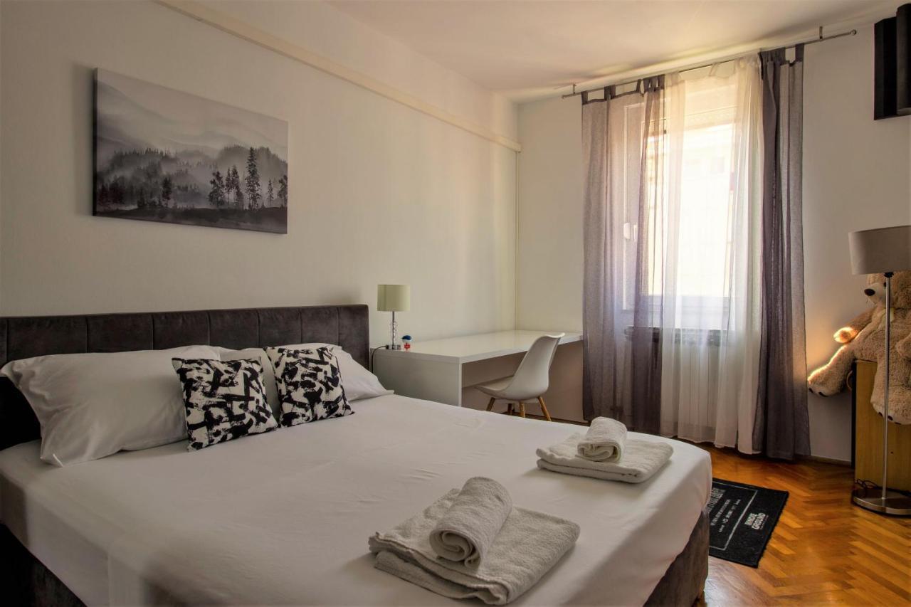 Modern Oasis Apartment Split Private Parking 外观 照片